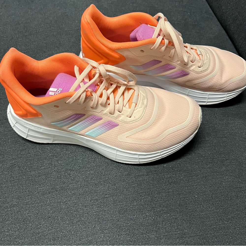 Adidas Durango Sneakers 8.5 women’s